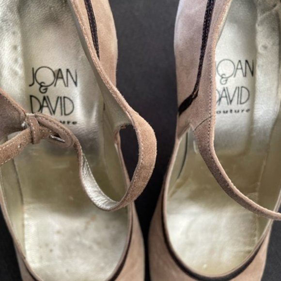 Vintage Joan and David Couture Beige & Brown Suede Pumps in Good Condition 7M - Picture 13 of 15